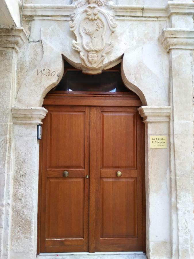 Il Cantone Toritto Luaran gambar
