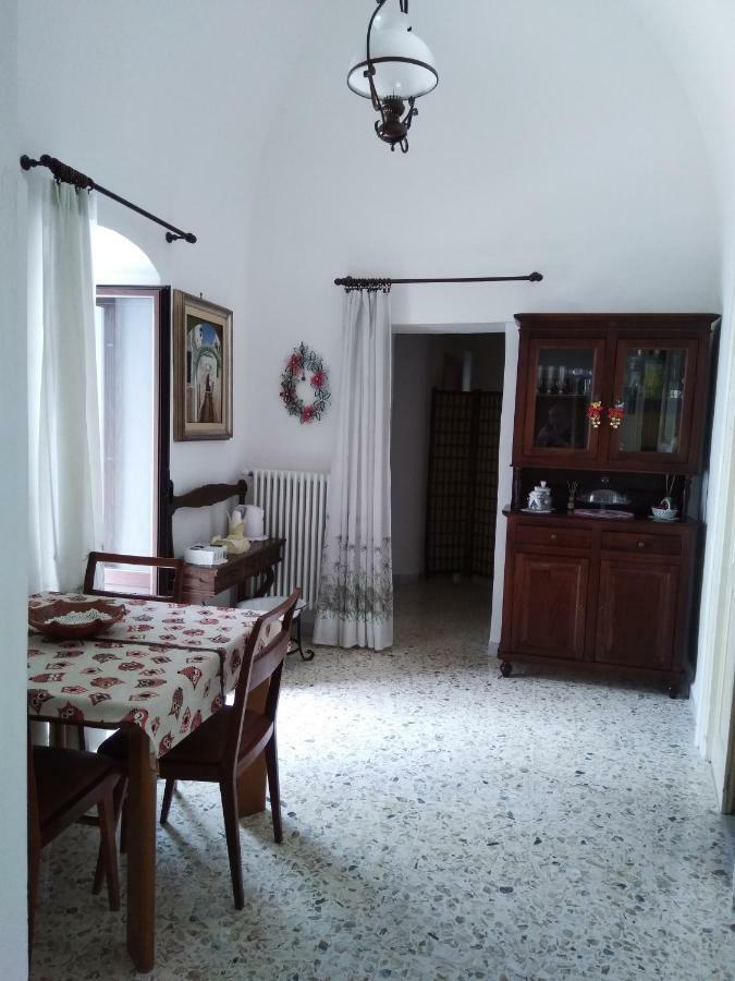Il Cantone Toritto Luaran gambar